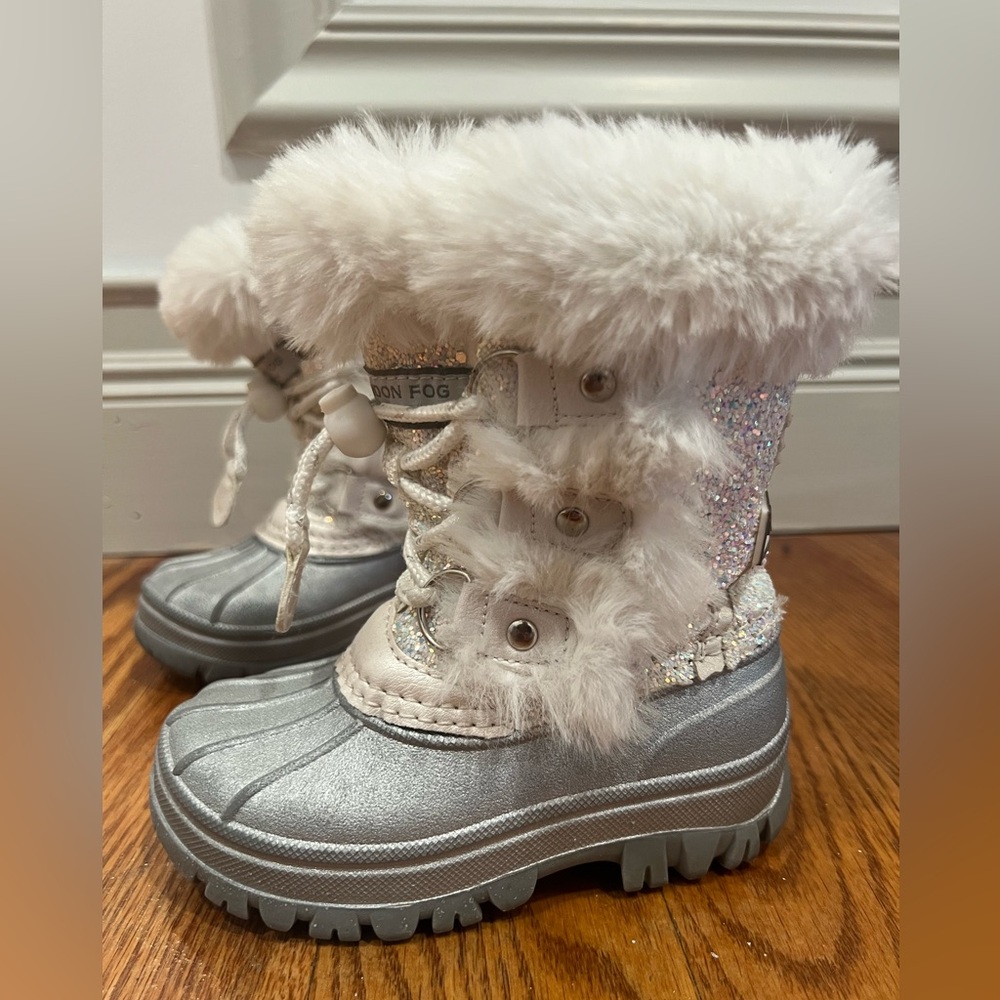 Toddler snow boots